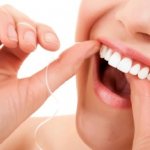 how to use dental floss