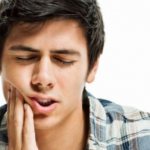 Какие осложнения возможны после имплантации зубов