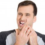 Куда обращаться с острой зубной болью? Круглосуточные стоматологии, адреса и отзывы