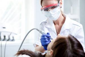 лечение кисты зуба лазером в бионик дентис