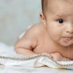 Обильная слизь в горле ребёнка требует выяснения причины